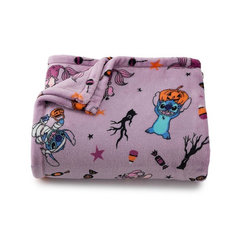 The Big One Stitch Halloween Throw Blanket 5’x6’